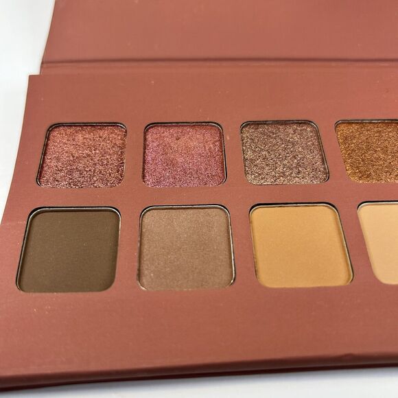 NEW Illamasqua Unveiled Artistry Palette 12 Powder Eye Shadow Nudes - Picture 2 of 6